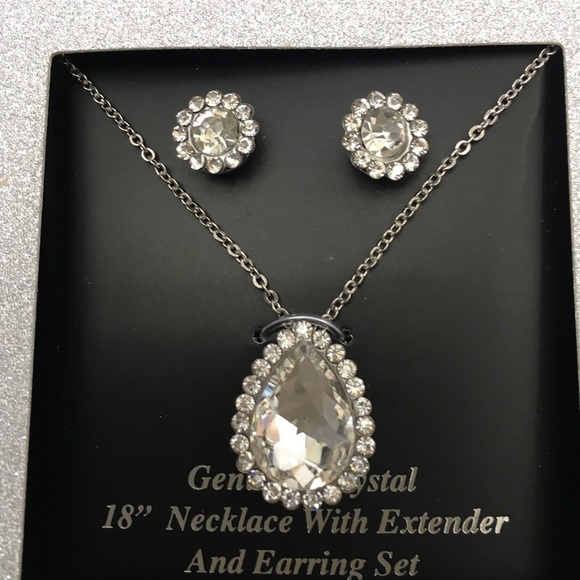 Genuine Crystal Necklace 18 in and Post Earrings Matching Set - Picture 4 of 6